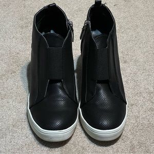 MIA Christi Womens Slip On Wedge Shoes Size 9 1/2